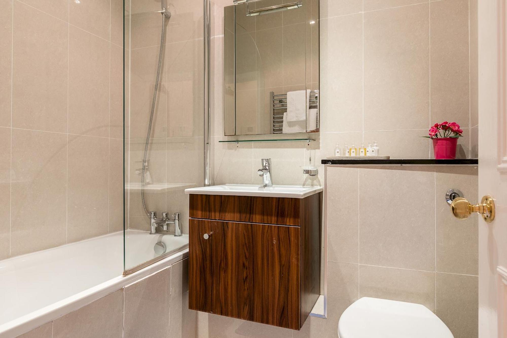 Picktheplace Lancaster Gate London Exterior photo