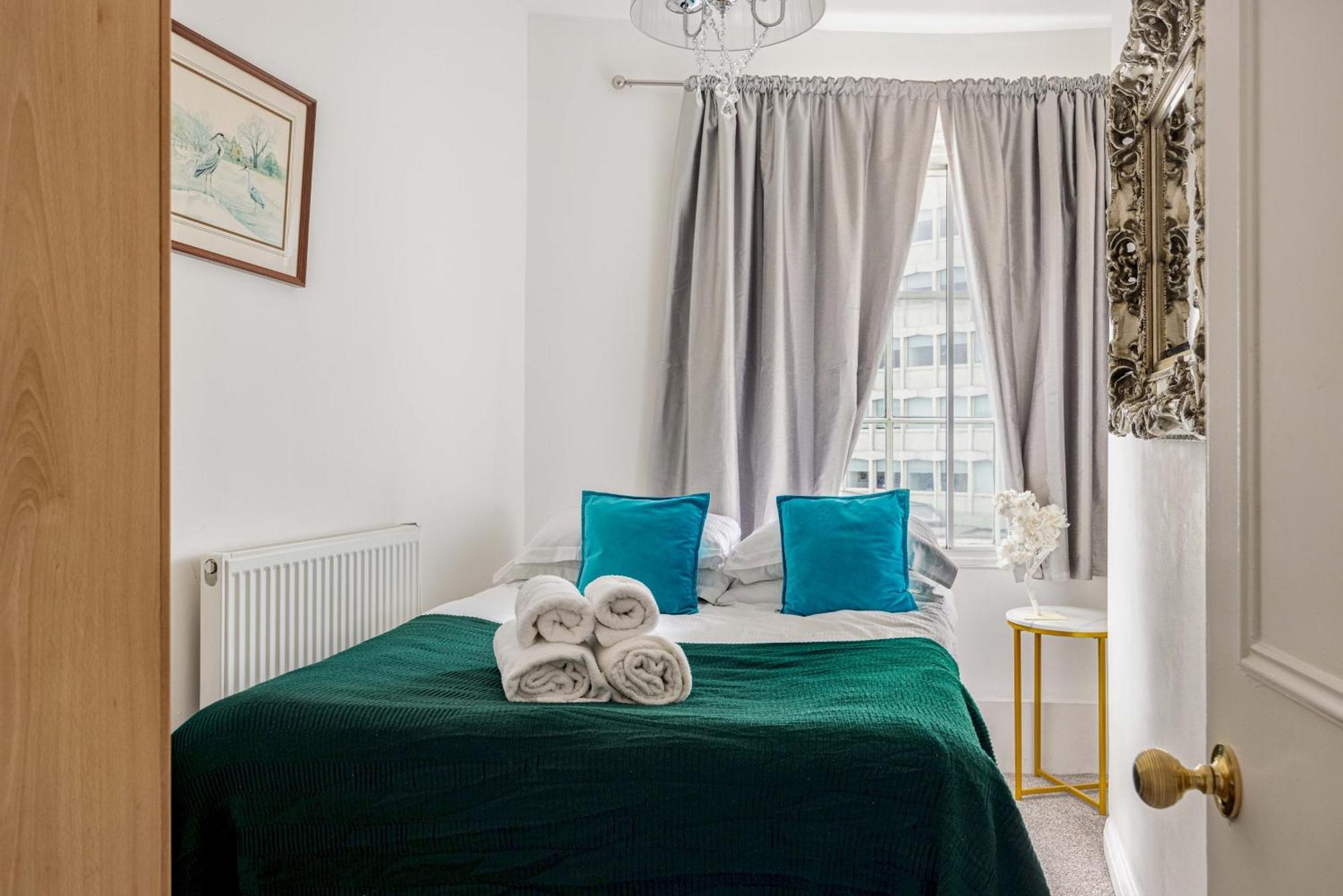Picktheplace Lancaster Gate London Exterior photo